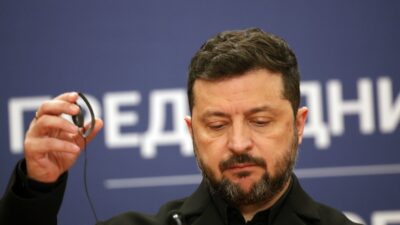 Σε κλοιό νέου σκανδάλου ο Ζελέσνκι – Εκλογές ζητά ο αποπεμφθείς υπουργός Άμυνας