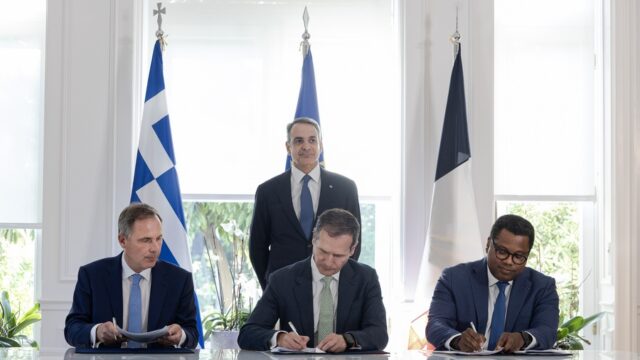Ηλεκτρική διασύνδεση με Κύπρο: Τί κρύβει η ντρίπλα με την εμπλοκή των Γάλλων, Αλέξανδρος Τάρκας