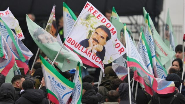 Τι προβλέπει το νέο νομοσχέδιο για το PKK – Ποια κόμματα αντιδρούν, Βάνα Στέλλου