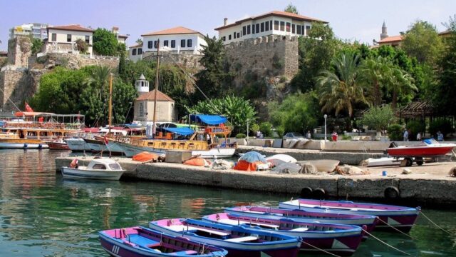 Bloomberg: Η Τουρκία χάνει το πλεονέκτημα του φθηνού τουριστικού προορισμού, Βάνα Στέλλου