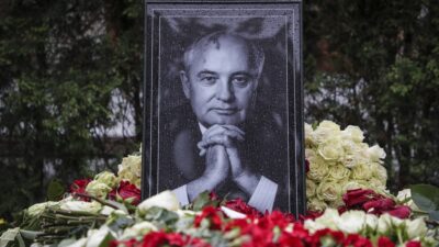 Όταν Δύση θεώρησε ότι νίκησε την Ιστορία... Δημοσθένης Μιχόπουλος