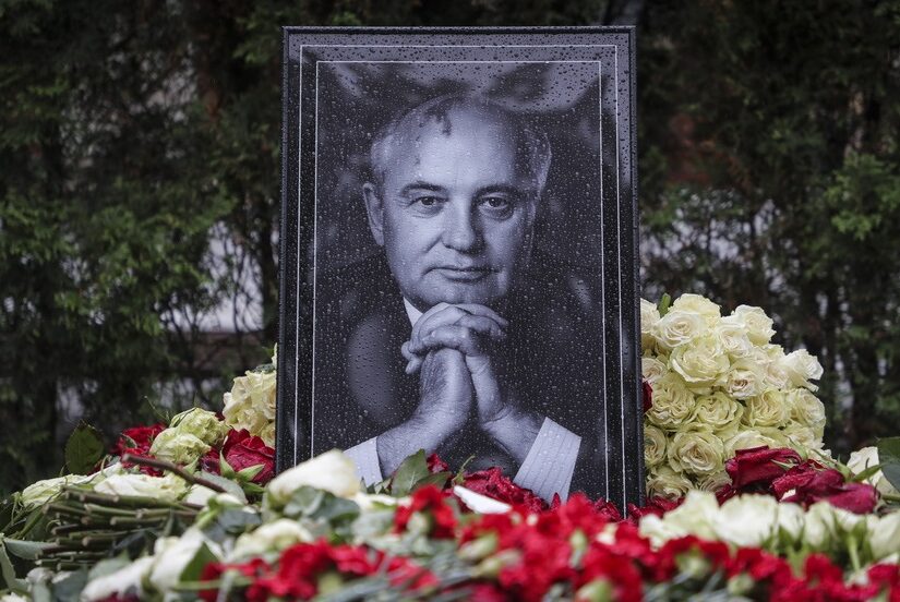 Όταν Δύση θεώρησε ότι νίκησε την Ιστορία... Δημοσθένης Μιχόπουλος