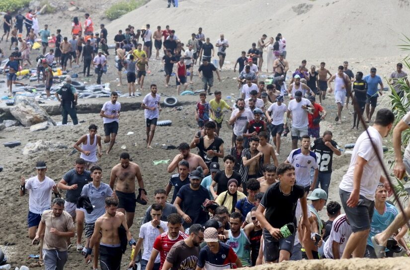Από την παράνομη είσοδο στην μαζική εισβολή μεταναστών, Λέανδρος Ρακιντζής