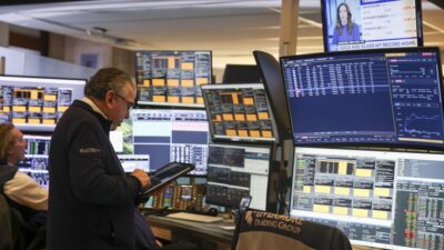 Από την αμερικανική μονοκρατορία με το δολάριο στη χρηματοπιστωτική παγκοσμιοποίηση, Δημοσθένης Μιχαλόπουλος
