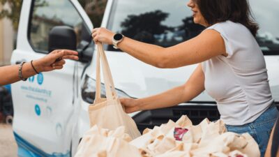 Η AVIN συνεχίζει να προσφέρει «Χαμόγελα για όλους»