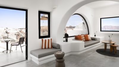 H Aria Hotels παρουσιάζει το The Duchess στη Θηρασία