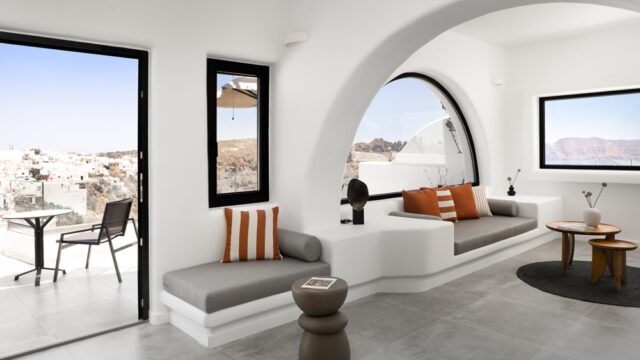 H Aria Hotels παρουσιάζει το The Duchess στη Θηρασία