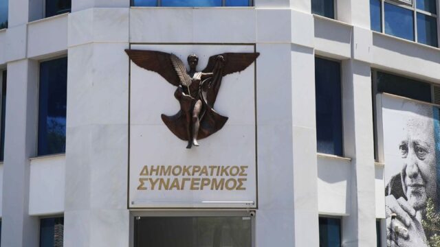 Ανεπούλωτες πληγές και προσωπικά στρατόπεδα – Η συνεχιζόμενη κρίση του ΔΗΣΥ, Κώστας Βενιζέλος