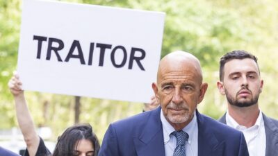 Έχει συμβάλει και ο Μπάρακ στην διαφαινόμενη ήττα των Ρεπουμπλικάνων, Χριστόφορος Τριπουλάς
