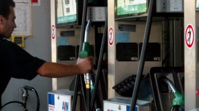 Πόσο πρέπει να μειωθεί ο φόρος στη βενζίνη για να μην πέσουν τα δημόσια έσοδα, Γεώργιος Τσιτσιλιάνος