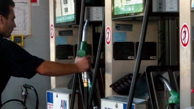 Πόσο πρέπει να μειωθεί ο φόρος στη βενζίνη για να μην πέσουν τα δημόσια έσοδα, Γεώργιος Τσιτσιλιάνος
