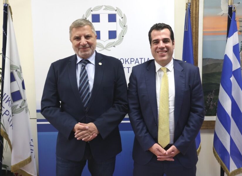 ο Πλεύρης