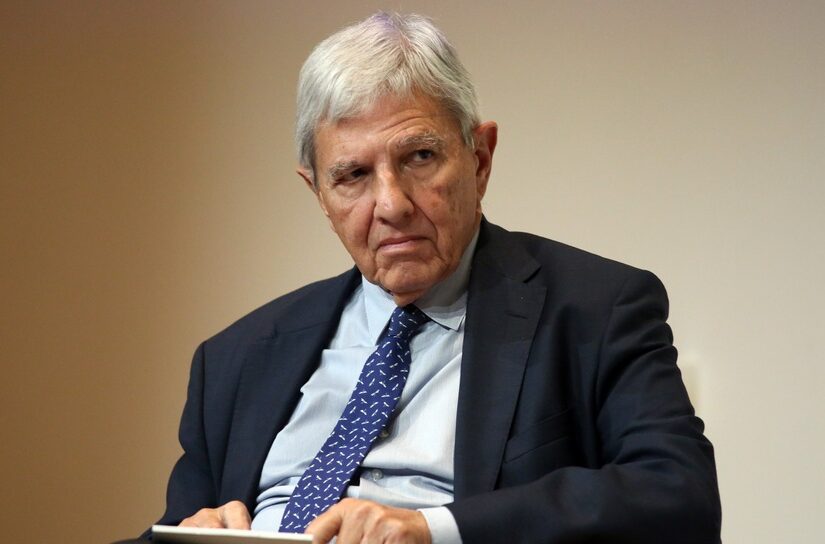 Α ρε Κυριάκο να σου τη λένε και συντρόφια στο σημιτισμό! Σ' εσένα τον... αδιάφθορο! Κόμπρα