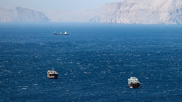 Αναβάλλεται η συνάντηση του Ιράν με τις χώρες του Κόλπου στο Ομάν για το μέλλον του Ορμούζ