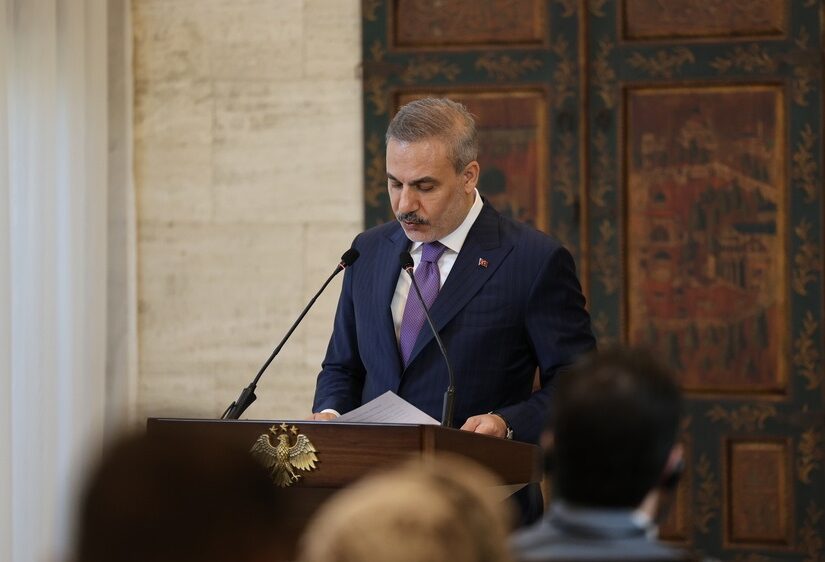 Τα προεκλογικά σενάρια πολέμου και η καθημερινότητα των πολιτών σε Ελλάδα και Τουρκία, Βάνα Στέλλου