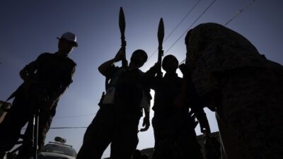 Ο διπλός στραγγαλισμός – Ορμούζ και Μπαμπ ελ-Μαντέμπ, Κωνσταντίνος Λουκόπουλος