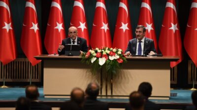 Κυνηγά την παραοικονομία για να κάνει προεκλογικά παροχές ο Ερντογάν