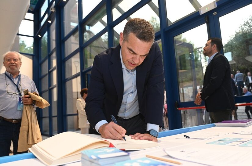 Το τέλος ενός "μπιγκ-μπαγκ" που δεν άρχισε, Αντώνης Δημόπουλος