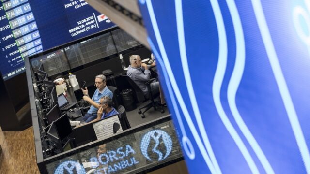 Το σκάνδαλο των funds κυριαρχεί στην Τουρκία – "Θύελλα" για την έφοδο στο αντιπολιτευόμενο Halk Tv, Βάνα Στέλλου