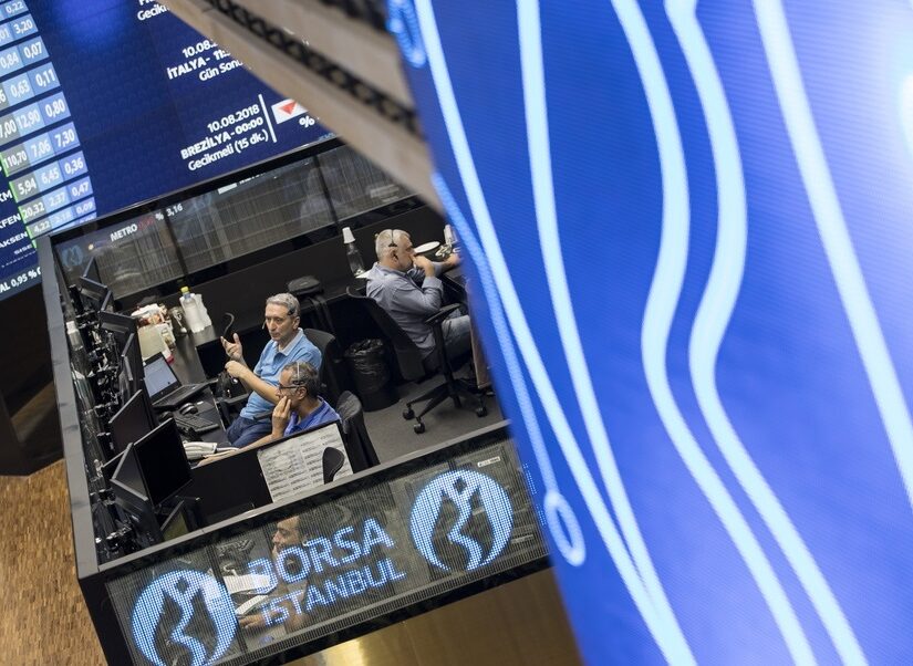 Το σκάνδαλο των funds κυριαρχεί στην Τουρκία – "Θύελλα" για την έφοδο στο αντιπολιτευόμενο Halk Tv, Βάνα Στέλλου