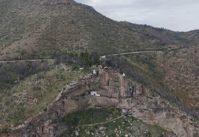 Μονή Καταφυγίων: Το μοναστήρι που κρύβεται στον βράχο