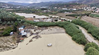 Νέο κύμα κακοκαιρίας πλήττει την Κρήτη – Πλημμύρησαν σπίτια – Ηχεί διαρκώς το 122
