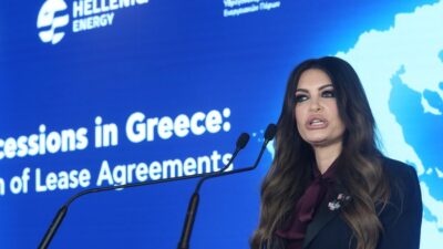 Απόψε τρώμε στης Εκάτης παρέα με την Κίμπερλι! Μάνος Στεφανίδης