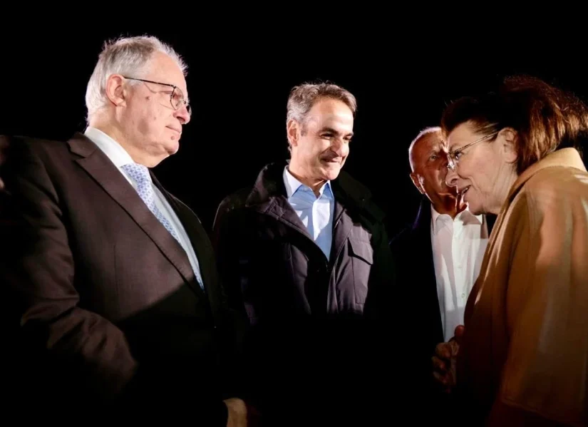 Ο Λευκός Πύργος φωτίζει την ιστορική ταυτότητα της Θεσσαλονίκης – Απόδοση του νέου φωτισμού του μνημείου