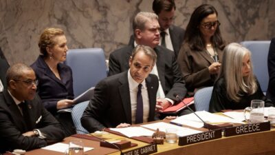 Οι αποικίες δεν έχουν εξωτερική πολιτική, Δημήτρης Χρήστου