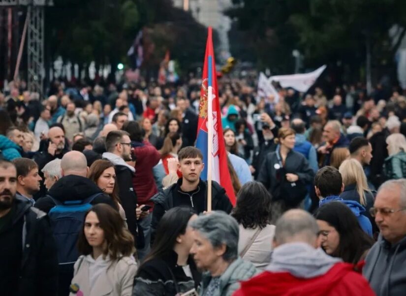 Πώς το φοιτητικό κίνημα νίκησε τον Βούτσιτς