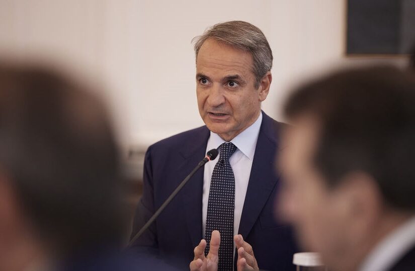 Η ύβρις, οι 400 και η φυγή αλά Αφγανιστάν (κυβέρνηση)... Μάκης Ανδρονόπουλος